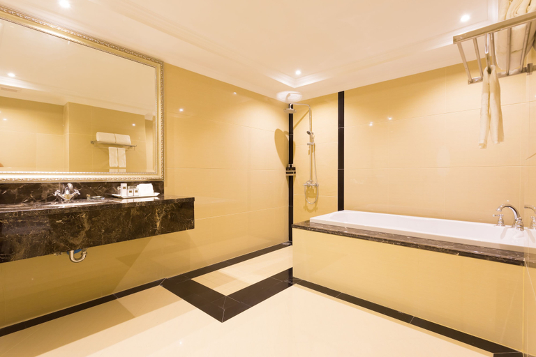 Bathroom 5, LK Crystal Ville Pattaya, Pattaya