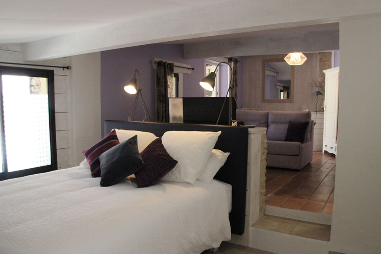 Bedroom 3, Hameau Fleur de Pierres B&B, Vaucluse
