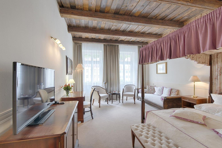 Bedroom 2, Hotel Embassy, Karlovy Vary