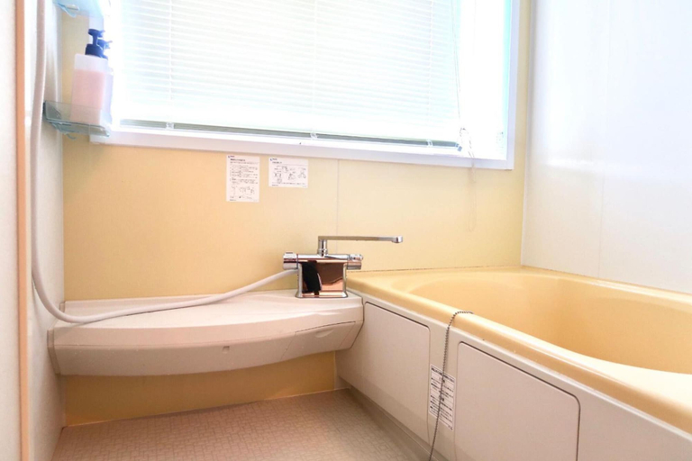Bathroom 5, Guesthouse Zen- Hostel, Yamanakako