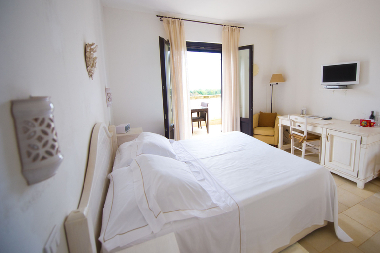 Bedroom 5, Borgobianco Resort/Spa Polignano - MGallery Coll., Bari