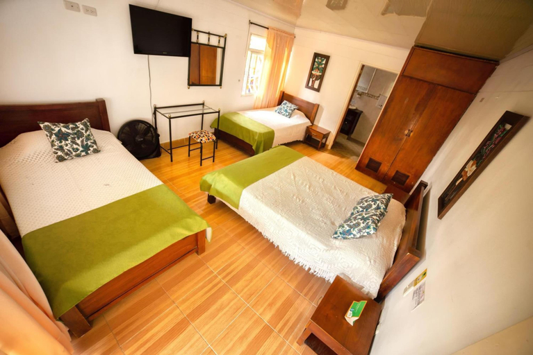 Bedroom 4, Eco Hotel Las Palmas, Armenia