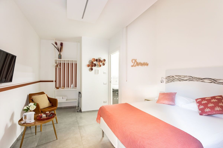 Bedroom 4, Little Square, Novara