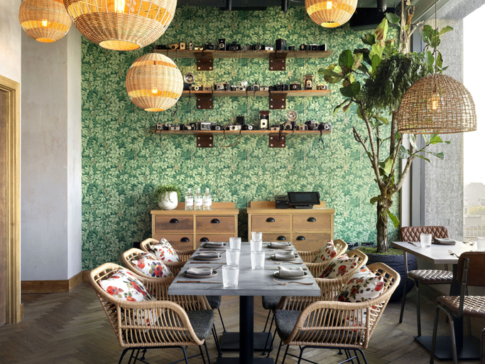 Food & Drinks 5, Treehouse Hotel London, London