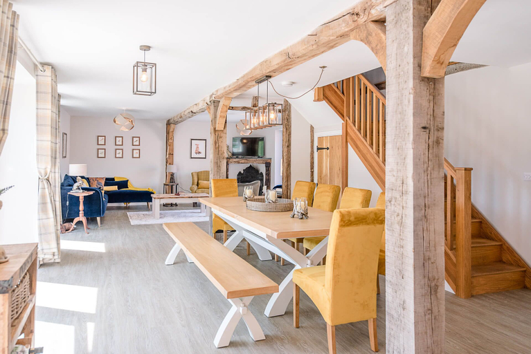 Food & Drinks, Chapel Cottage, Pond Hall Farm, Hadleigh, Suffolk
