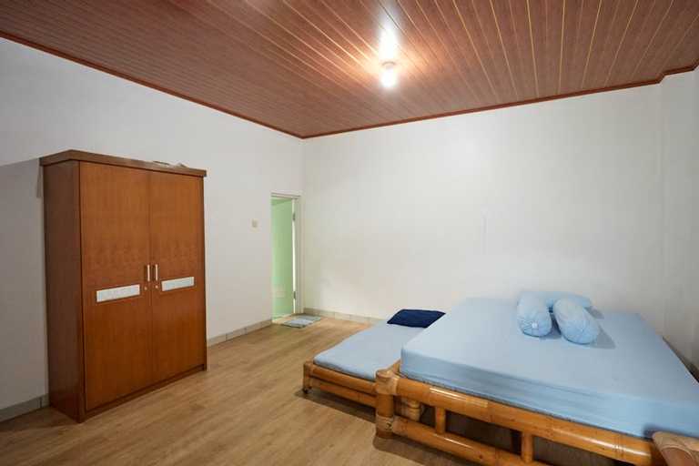 Bedroom 21