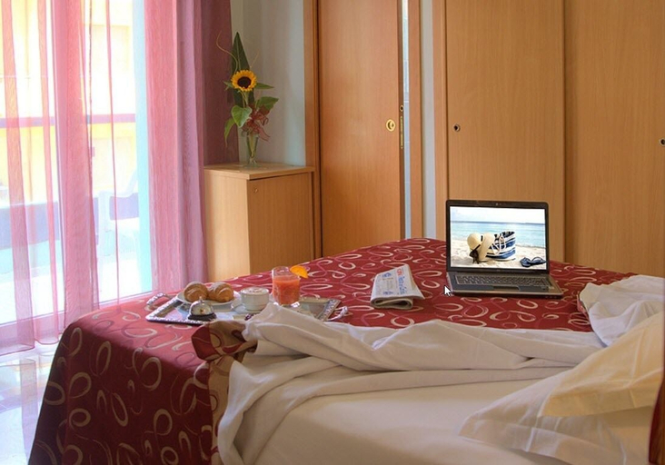 Bedroom 3, Hotel Hamilton, Rimini