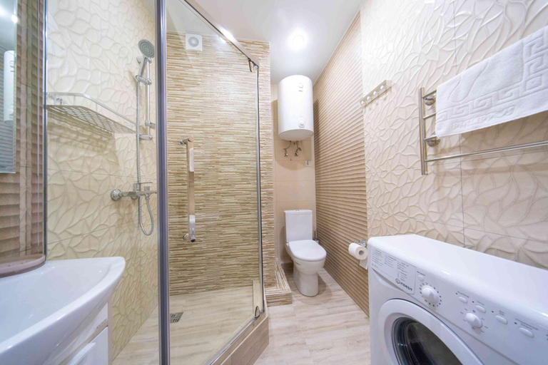 Bathroom, More Apartments na Stanislavskogo 1A 8, Sochi gorsovet