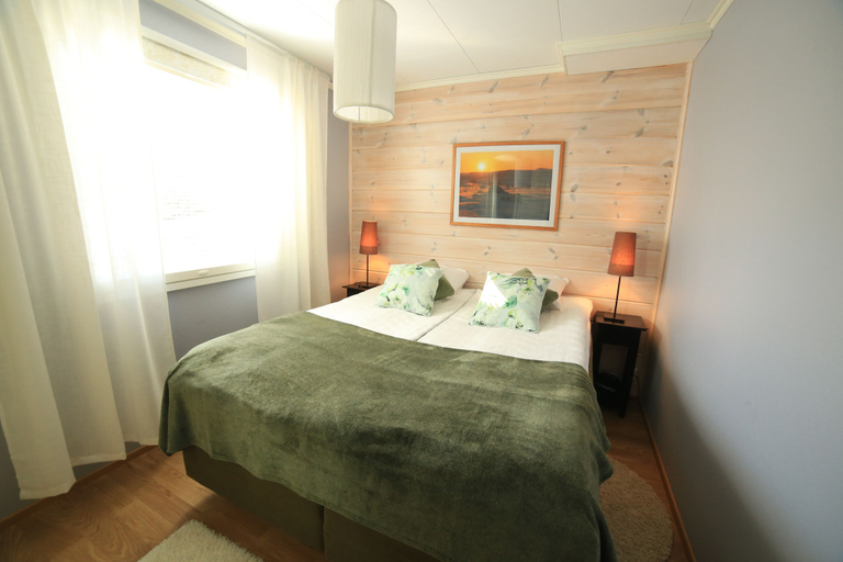 Bedroom 3, Nuorgam Holiday Village, Lapland