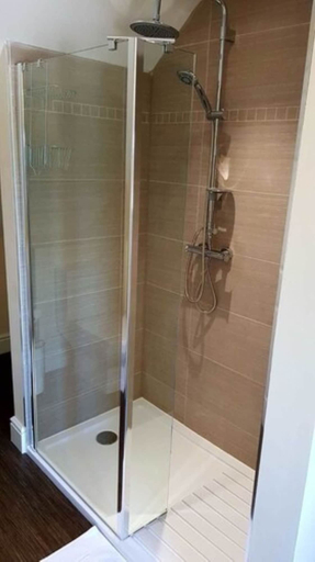 Bathroom 3, The Barn Courtyard, Leicestershire