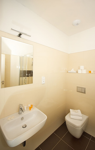 Bathroom 4, Elizabeth Suites, Praha 1