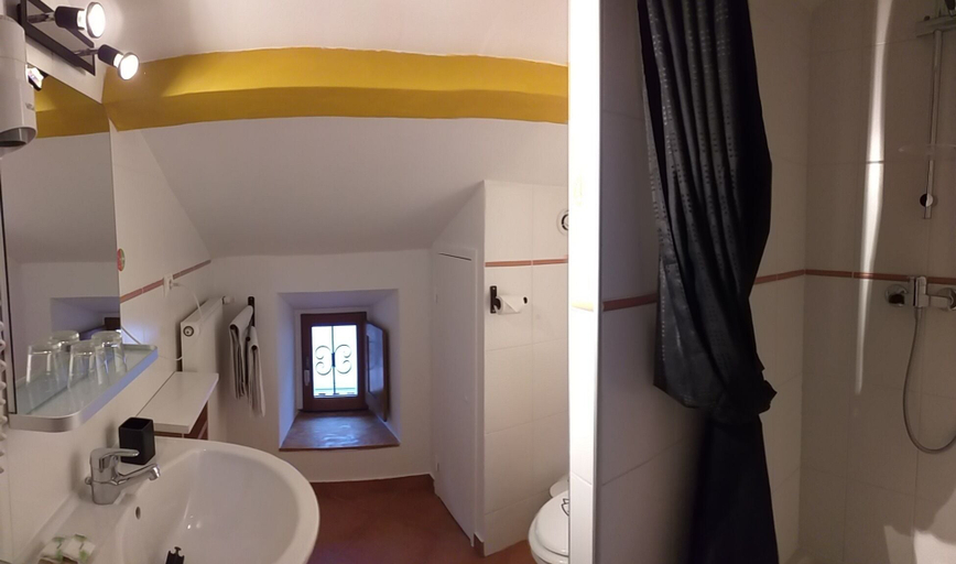 Bathroom 4, La Grange Templière, Aveyron