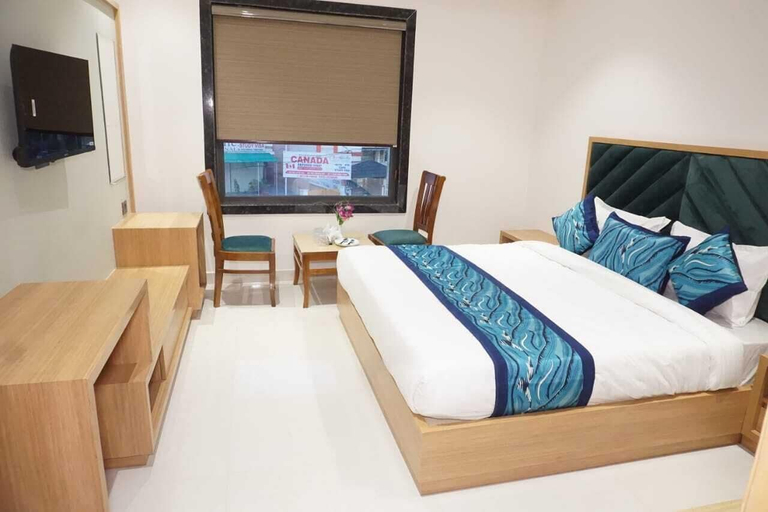Bedroom 3, Hotel Mayra Grand, Amritsar