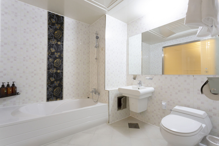 Bathroom 5, Hotel Tirol, Seocho