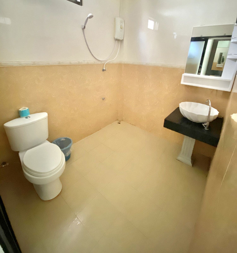 Bathroom 3, Lanta Emerald Bungalow, Ko Lanta