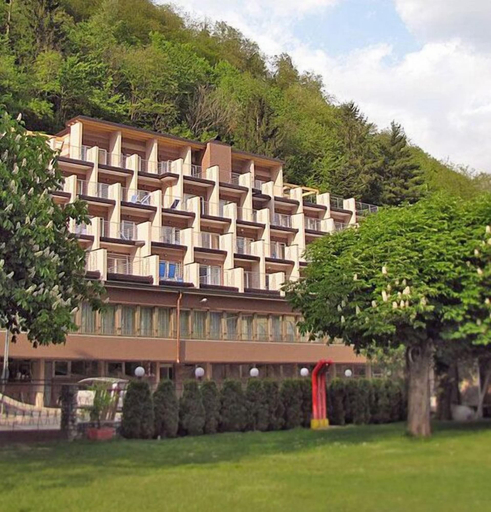 Exterior & Views 2, Parc Hotel Du Lac, Trento