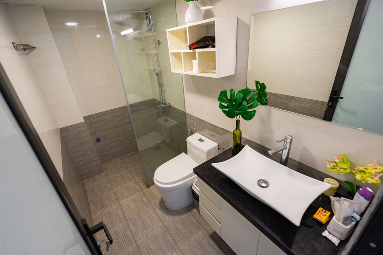 Bathroom 3, ZO Hotels An Duong Vuong, Tây Hồ