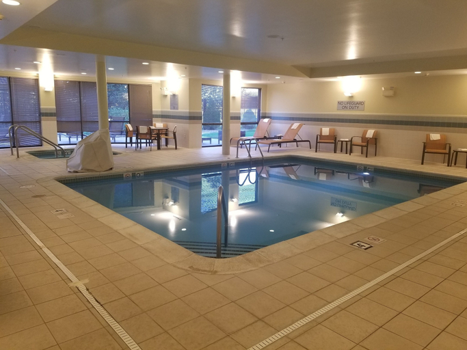 Sport & Beauty, Courtyard by Marriott Salina, Saline