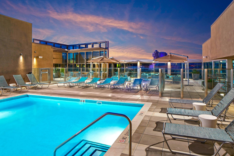 Sport & Beauty 5, SpringHill Suites by Marriott at Anaheim Resort/Conv. Cntr, Orange