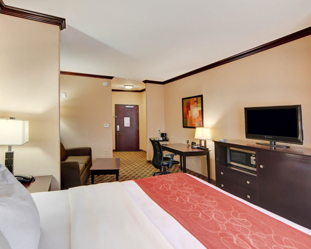 Bedroom 3, Comfort Suites Kilgore, Gregg