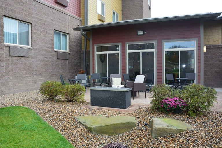 Exterior & Views 2, Roosevelt Inn and Suites, McKenzie