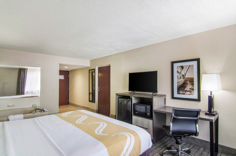 Bedroom 3, Quality Inn near University of Mobile, Mobile