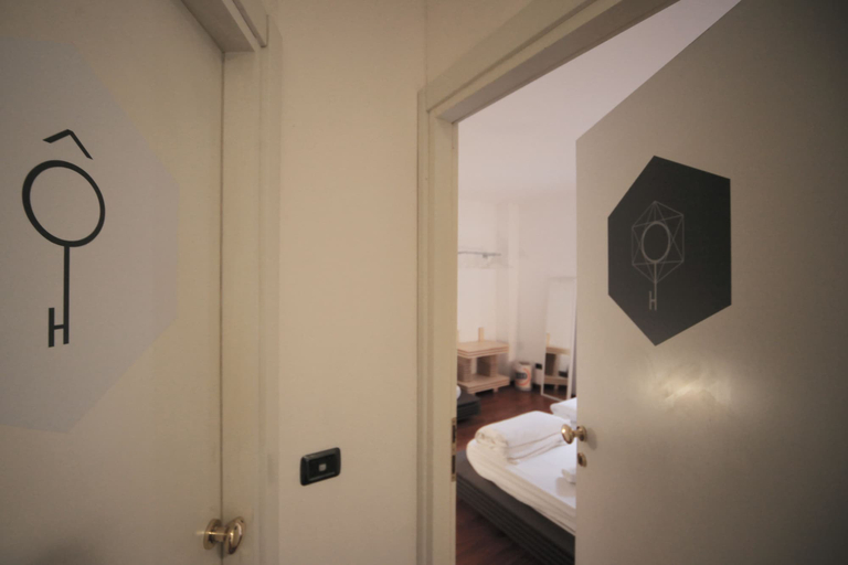 Bathroom 5, Dopa Hostel, Bologna