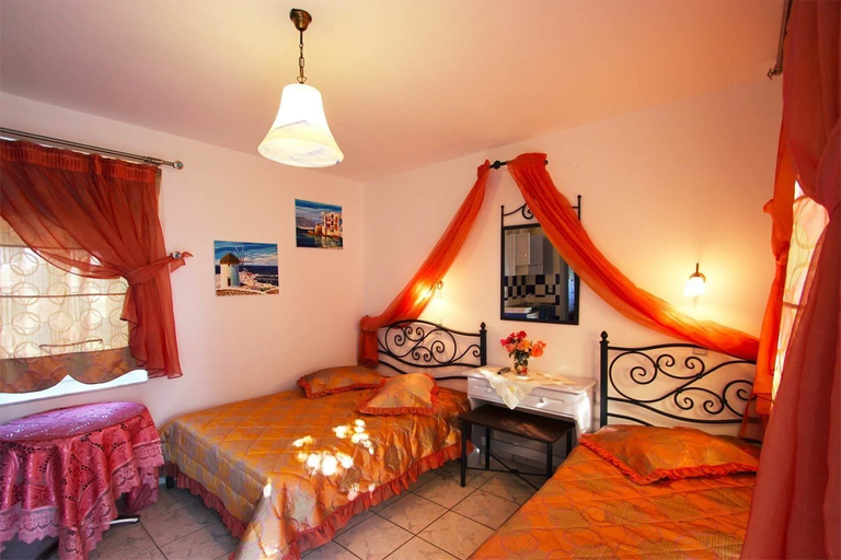 Bedroom 3, Amaryllis Studios, South Aegean
