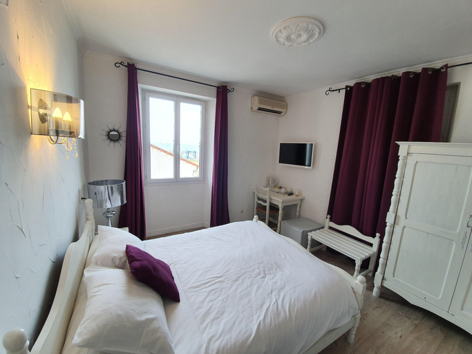 Bedroom 3, Hotel Restaurant Les 3 Terrasses, Corse-du-Sud