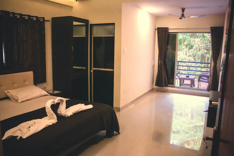 Bedroom 2, Royal Paradise Hotel, Raigarh