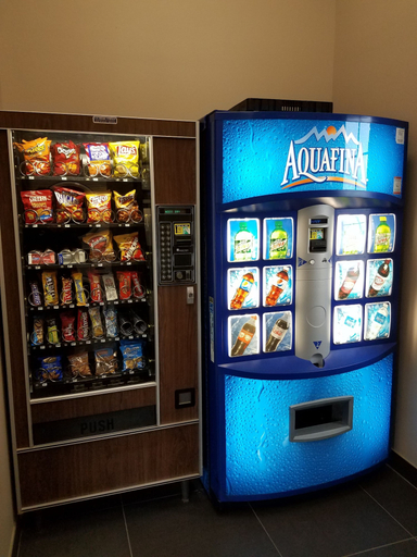 Food & Drinks 5, Okoboji Inn & Suites, Dickinson