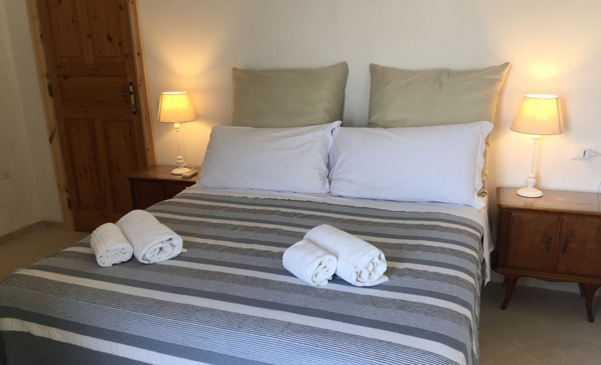 Bedroom 3, Harbour View, Napoli