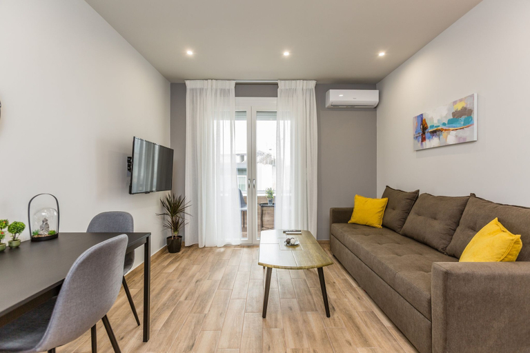 Others 4, Raise Athens Metro Apartments, Attica