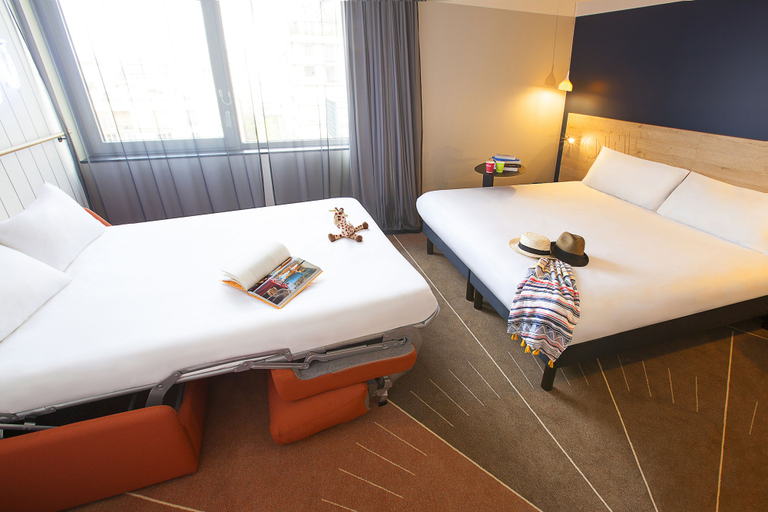 Bedroom 3, ibis Styles Paris 16 Boulogne, Hauts-de-Seine
