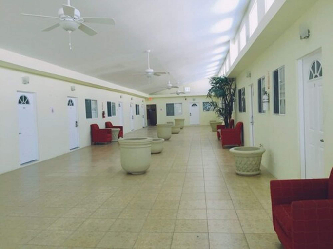 Others 4, Europa Inn & Suites, Riverside