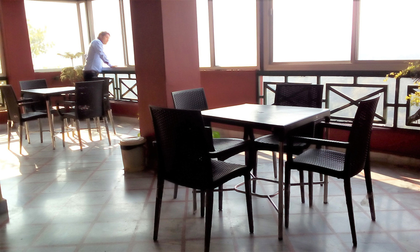 Food & Drinks 5, Hotel Ganesha Inn Ganga View, Garhwal