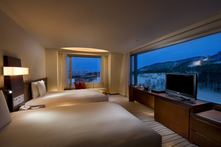 Bedroom 3, Hilton Niseko Village, Kutchan