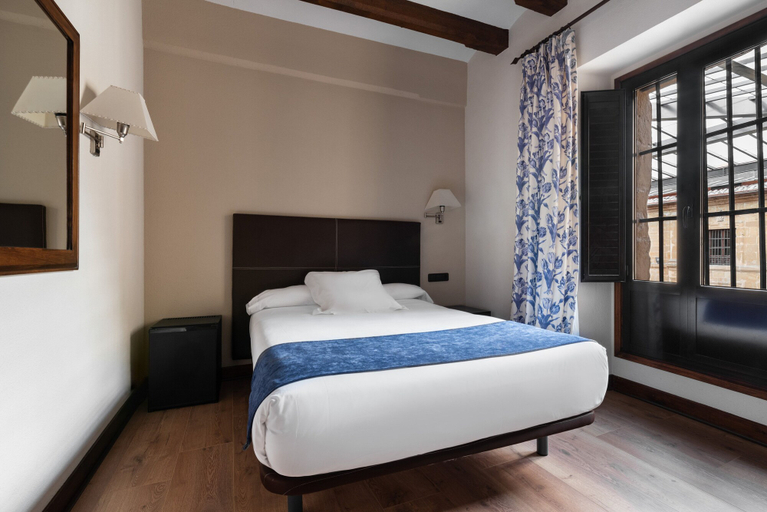 Bedroom 3, Eurostars Los Agustinos, La Rioja