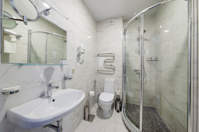Bathroom 3, D-otel, Krasnodar gorsovet