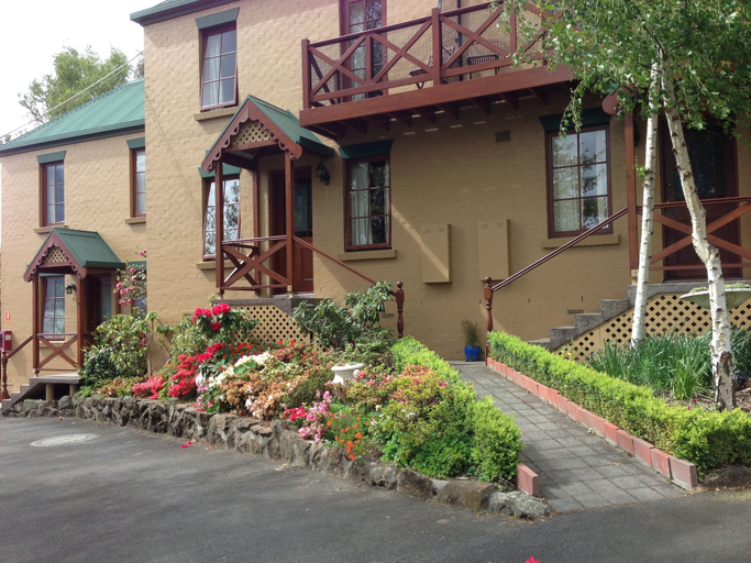Exterior & Views 2, Hideaway on George, Launceston - Pt B