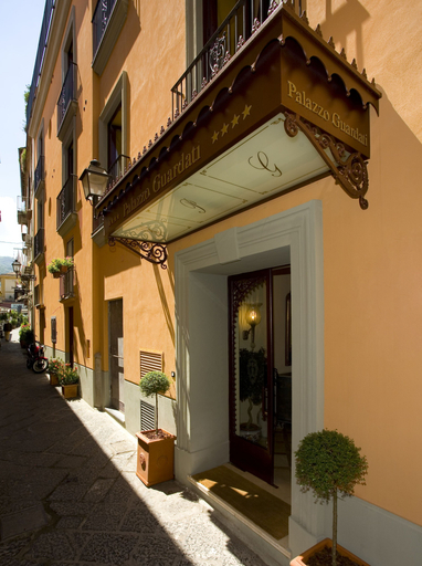 Exterior & Views 2, Hotel Palazzo Guardati, Napoli