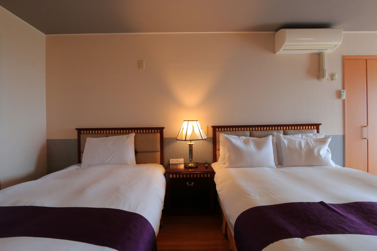 Bedroom 3, Villa Motobu Hills, Motobu