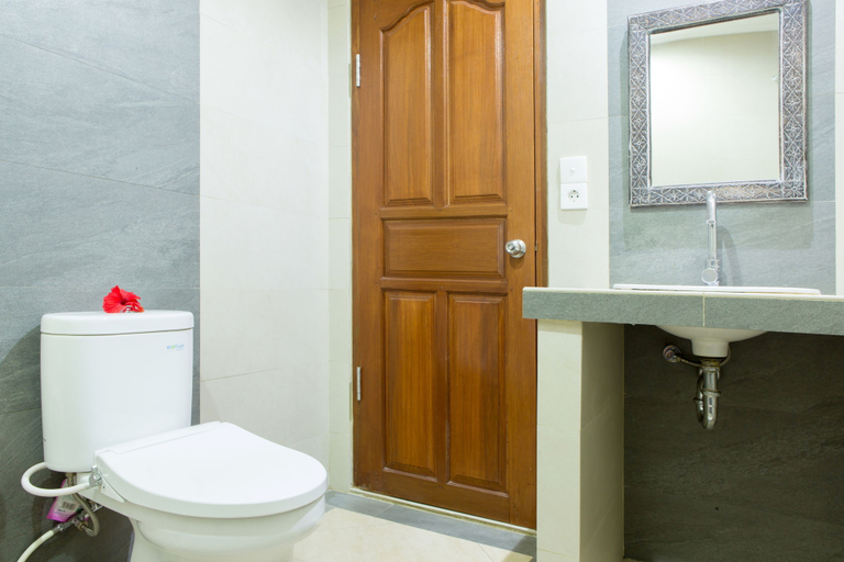 Bathroom 5, Kiskenda Cottages, Gianyar