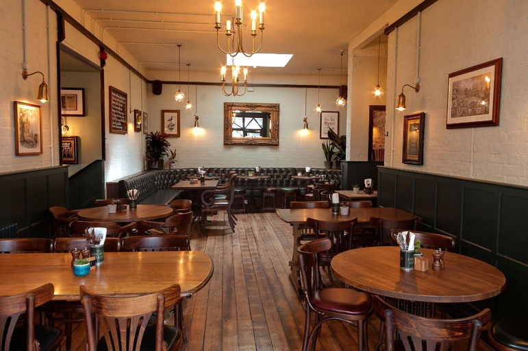 Food & Drinks 4, Admiral Hardy, London
