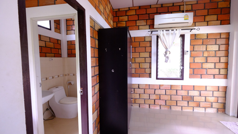 Bathroom 3, Baan Kwan Charoen Bungalow, Ko Samui