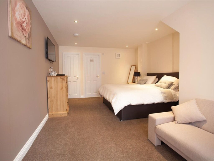Bedroom 2, The White Swan Inn, Northumberland