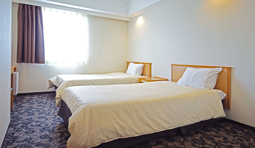 Bedroom 4, Nansei Kanko Hotel, Naha