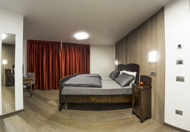 Bedroom 2, Agriturismo NonSoloMele, Trento