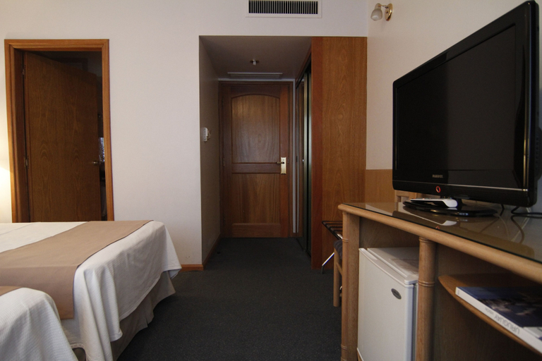 Bedroom 4, Crystal Palace, Montevideo