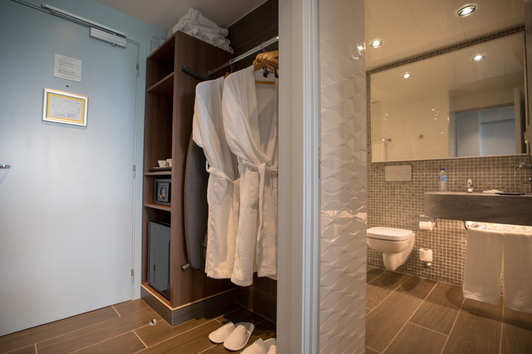 Bathroom 5, The Eliott Hotel, Gibraltar